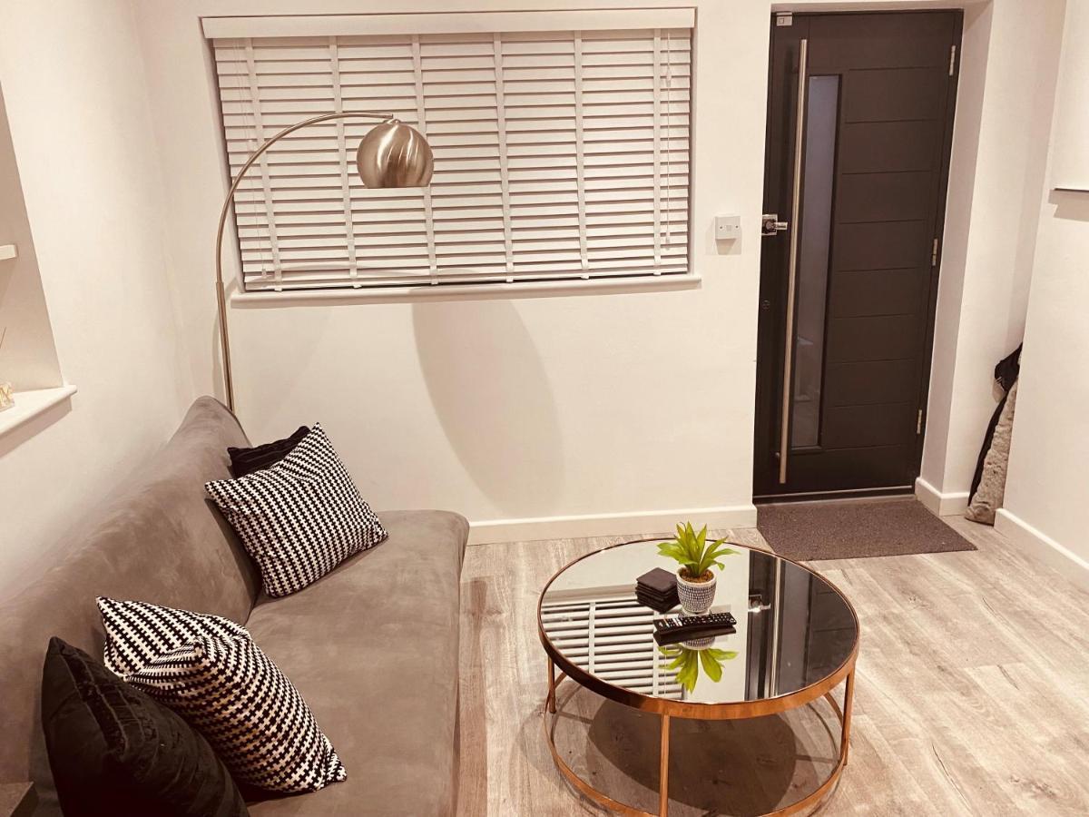 Apartament Modern 1 Bed Flat In The Heart Of Hackney Londyn Zewnętrze zdjęcie